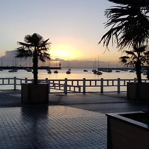 Au Pied Du Port De St Quay Portrieux Appartement